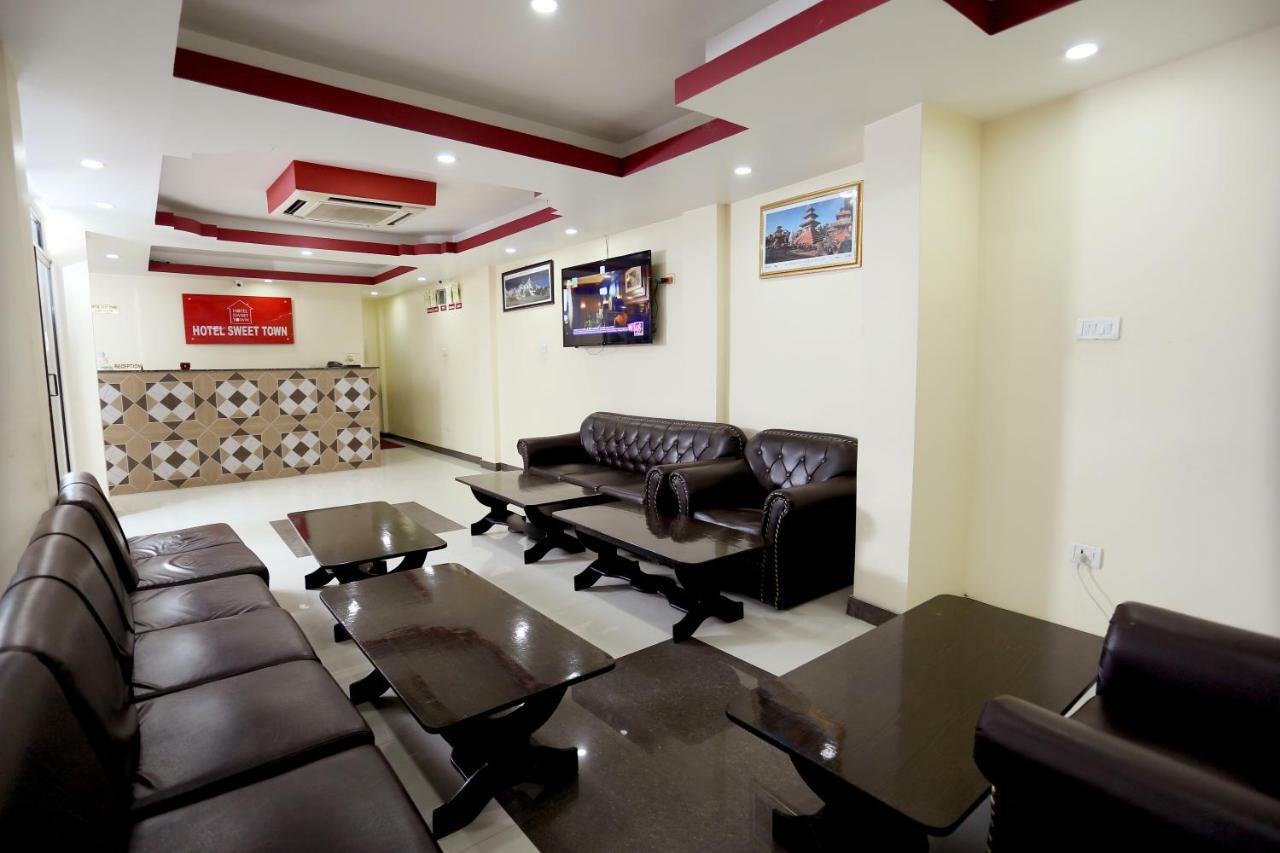 Hotel Sweet Town Kathmandu Exterior photo